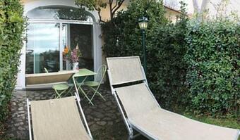 Nocelle Villa Sleeps 2 Air Con Wifi