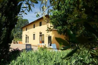 Romola Apartment Sleeps 6 With Pool And Wifi