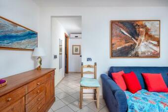 2 Sea View Apartment