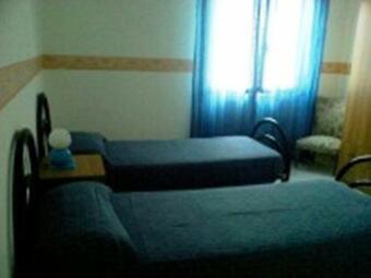 Comfortable And Bright Villa Near The Sea With 8 Beds