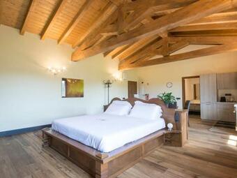 Locazione Turistica Gru Coronata