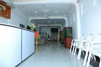 Hostal Thavam Guest House
