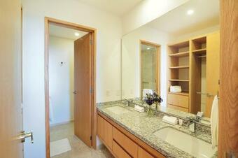 Majestic Views And Perfect Location! Shared Pool & Jacuzzi