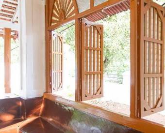 Hostal Portuguese Traditional Villa De Aluizio