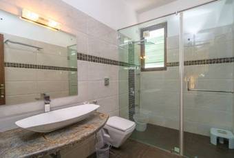 Richmonde Park Villa Resort