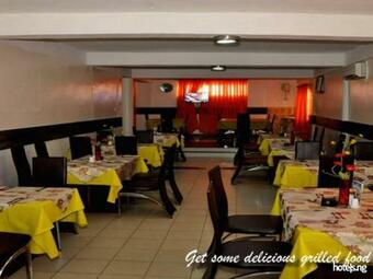 Hostal Room In Lodge - De-castle Luxury Home Ltd