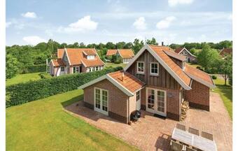 Amazing Home In Hoge Hexel W/ Sauna, Internet And 3 Bedrooms