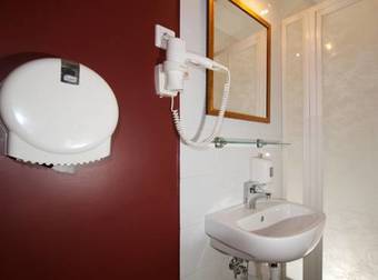 Hotel Te�trum Panzi� �s �tterem