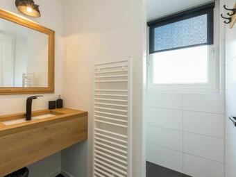 Fabulous Holiday Home In Serooskerke Near Beach