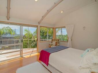Haven Hideaway - Onemana Holiday Home