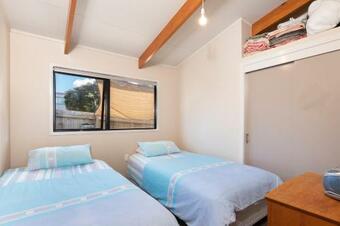 The Hideaway - Omaha Holiday Home