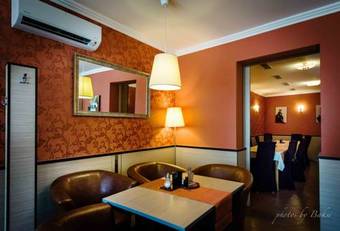 Hostal Lux Panzi�
