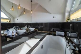 Villa Rent Like Home - Holiday Residence