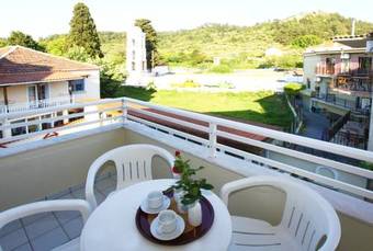 Hotel Philoxenia Inn