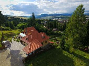 Lodge Cabana Restaurant Farkas