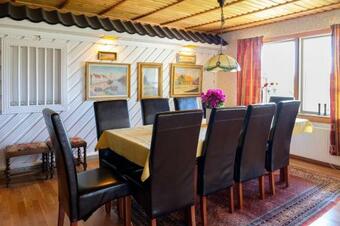 Hostal Sk�nero