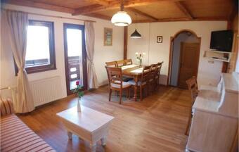 Two-bedroom Apartment In Bled