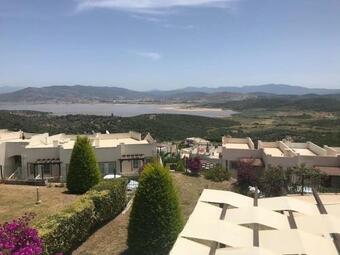 Stunning 4 Bedroom Private Villa - With Pool