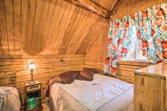 Rustic Sterling Cabin With Kenai River Views!