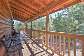 Charming Rustic Cabin In The Pines With Deck And Views!