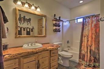 Overgaard Cabin With Pool Table And Incredible View!