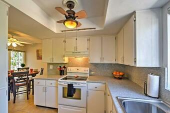 Peaceful Sun Lakes House With Community Pool And Golf!