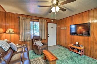 Pet-friendly Cabin With Designated Boat Slip!