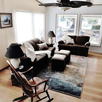 Roadrunner Club 283 Home