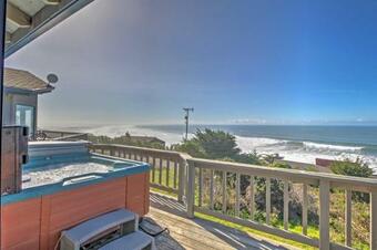 Sea Bs Irish Beach Getaway With Deck And Ocean View