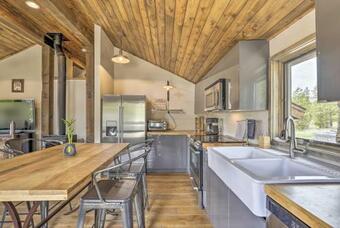 Updated Cabin With Hot Tub - 11 Mi To Winter Park!