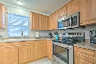 Lady Lake Hideaway About 1 Mi To Spanish Springs!