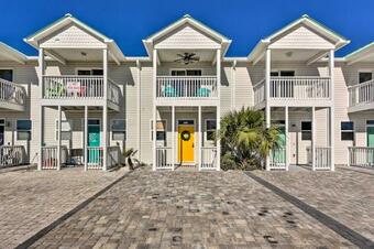 Updated Abode With Yard, Walk To Mexico Beach!