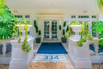 Villa Sleek Sobe Sweet