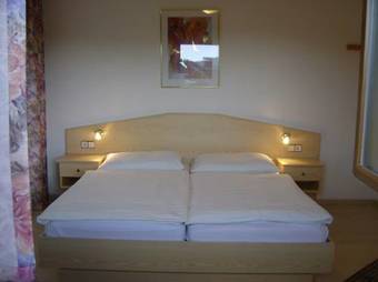 Hostal G�stehaus Eder