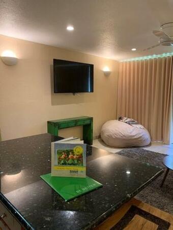 Apartamento Beautifully Renovated Ground Floor Condo - Turtle Bay Pakalana