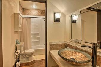 Lake-view Apartment With Patio And Gym Access!