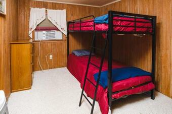 Lodge Holy Toledo Properties - Lake Escape