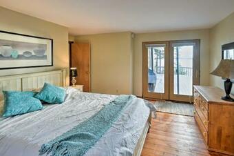 Oceanfront Cottage On 2 Acres - 4 Miles To Town!