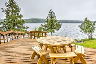 Chicagon Lakefront Cabin With Private Sauna & Dock Home
