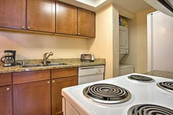 Las Vegas Condo Just Minutes From The Strip!