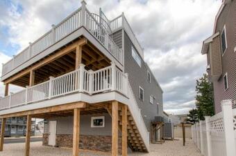 Apartamento Recently Renovated Lbi Apt With Deck On Beach Block!