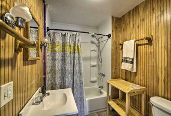 Charming Old Forge Home Walk To Town And River