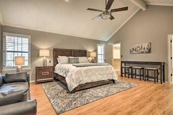 Upscale House With Pool - By Historic Route 66!