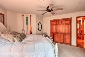 Luxe Escape On Lake Towamensing With Game Room!