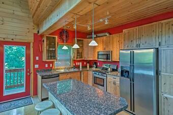 Grizzly Tower Packwood Cabin With Forest Views!