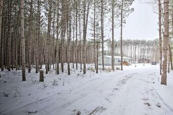 Chic Chetek Hideaway With Lake And Dock Access!
