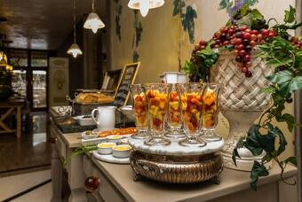 Hostal Hagios House
