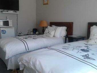 Hotel Kwa-dlamathe Guesthouse