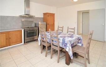 Six-bedroom Holiday Home In Le Sambuc