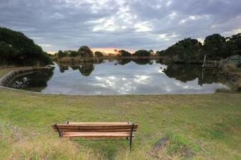 Hostal Stanley Lakeside Spa Cabins